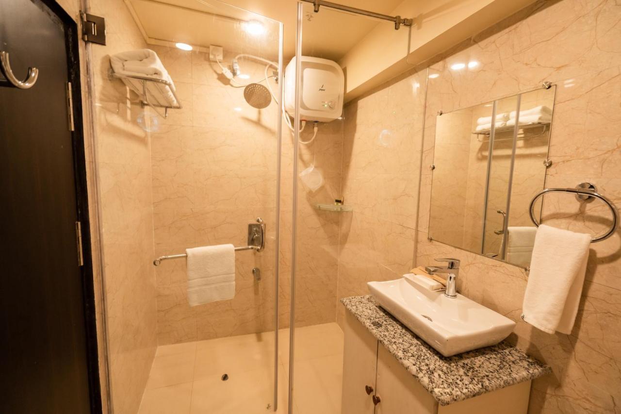 Royale Lalawi Hotel Āīzawl Zewnętrze zdjęcie