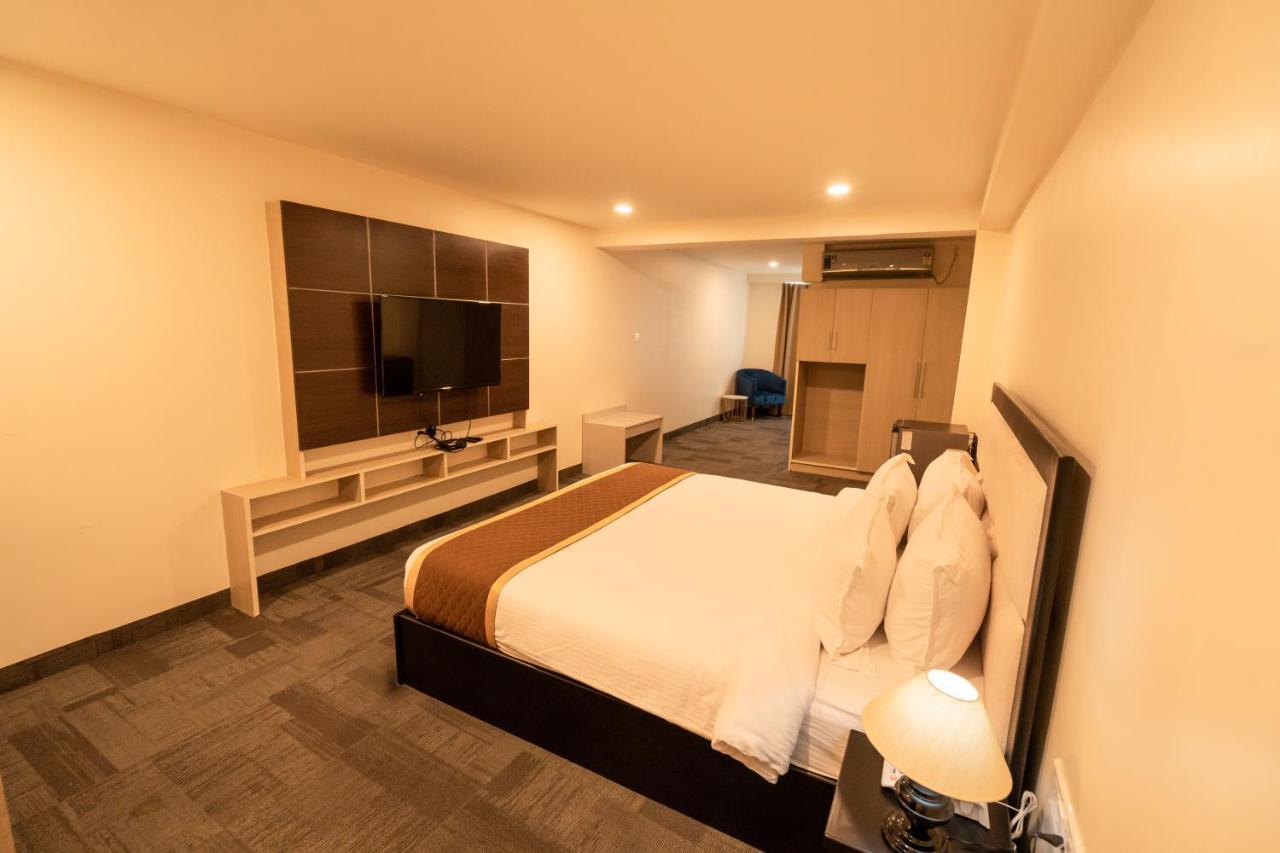 Royale Lalawi Hotel Āīzawl Zewnętrze zdjęcie