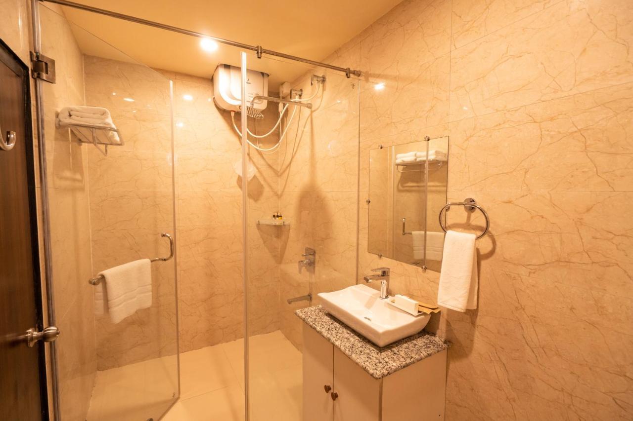 Royale Lalawi Hotel Āīzawl Zewnętrze zdjęcie
