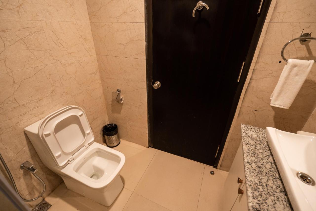 Royale Lalawi Hotel Āīzawl Zewnętrze zdjęcie