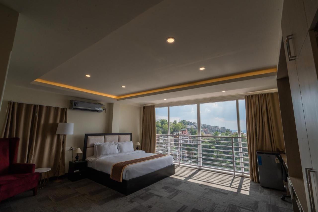 Royale Lalawi Hotel Āīzawl Zewnętrze zdjęcie