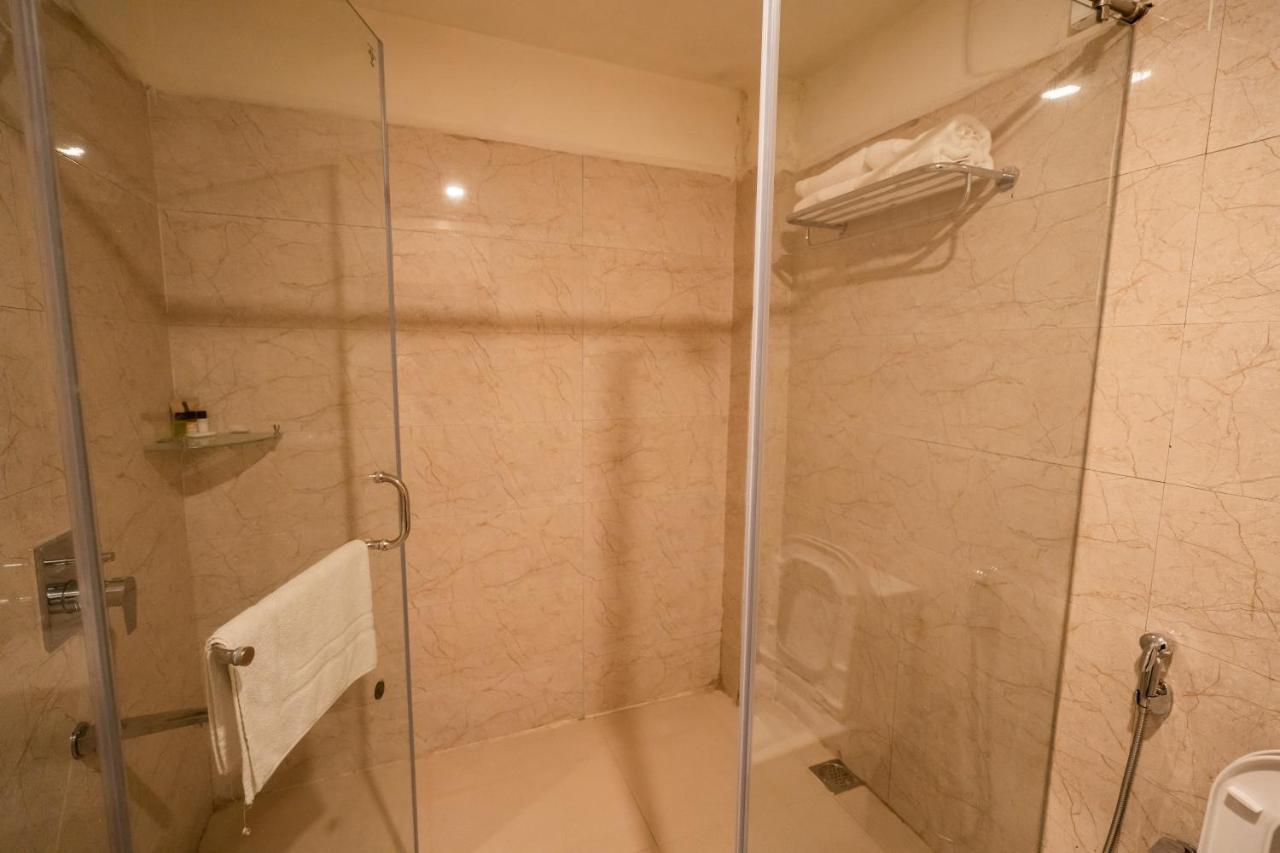 Royale Lalawi Hotel Āīzawl Zewnętrze zdjęcie