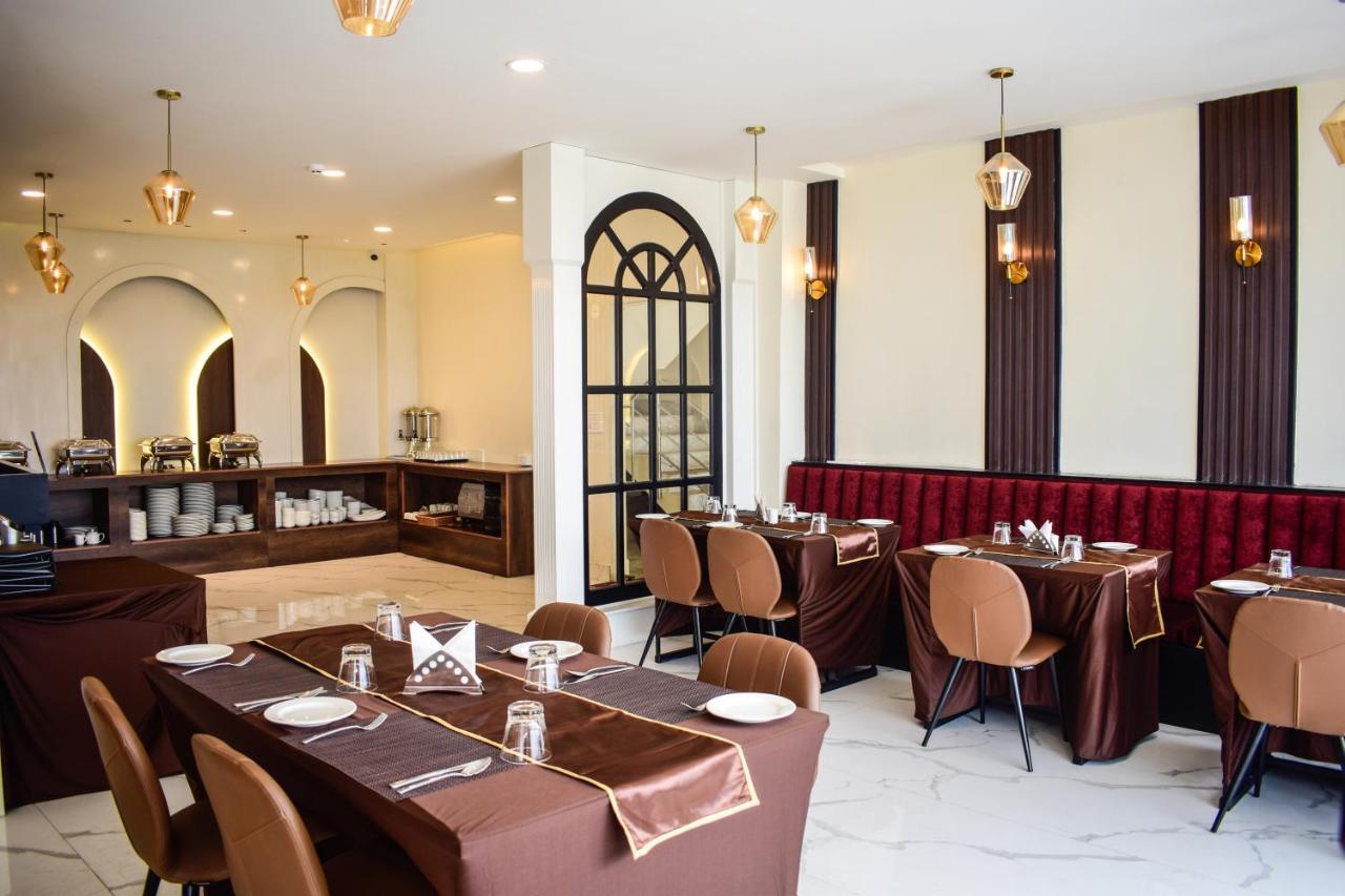 Royale Lalawi Hotel Āīzawl Zewnętrze zdjęcie