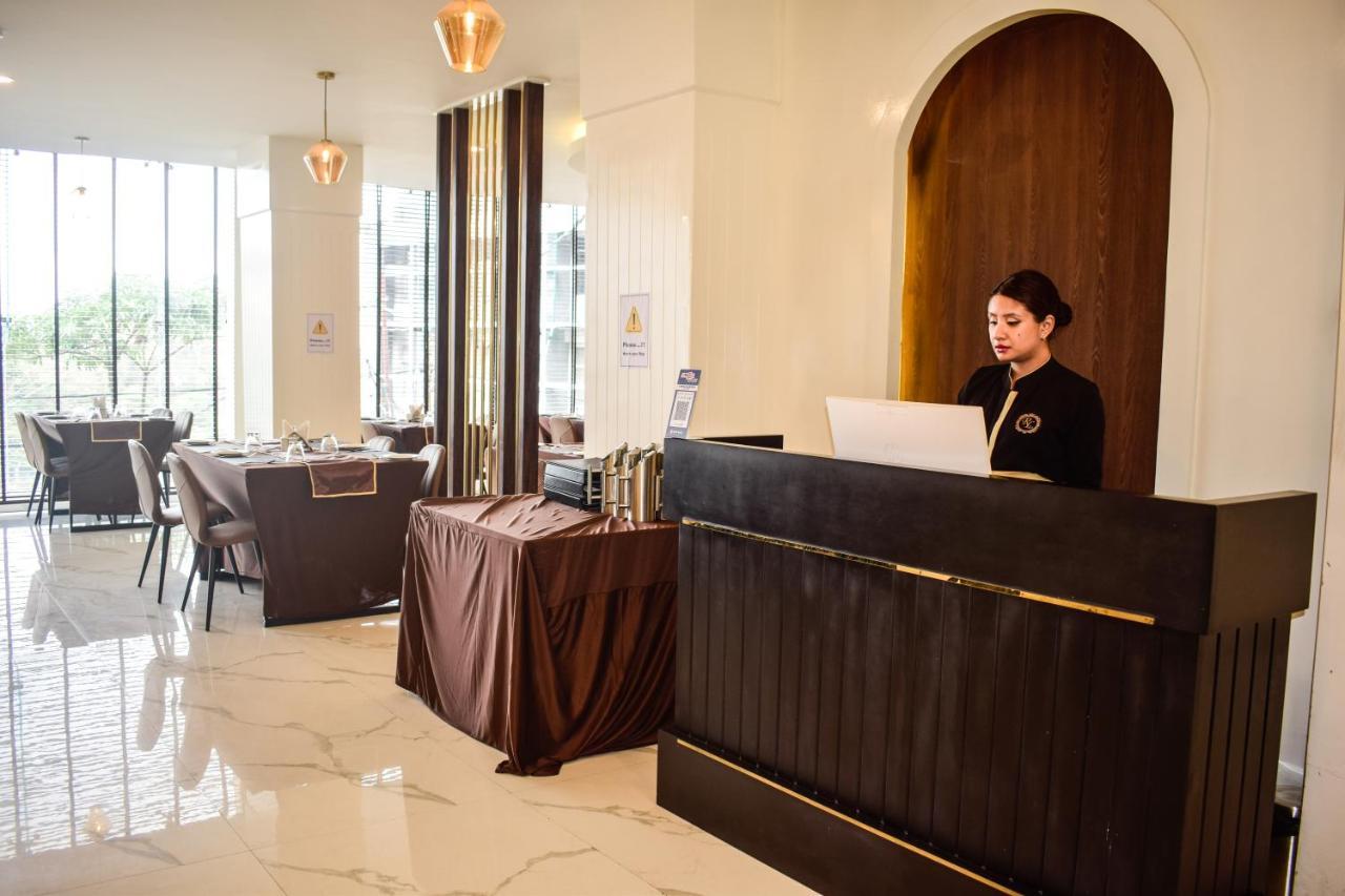 Royale Lalawi Hotel Āīzawl Zewnętrze zdjęcie